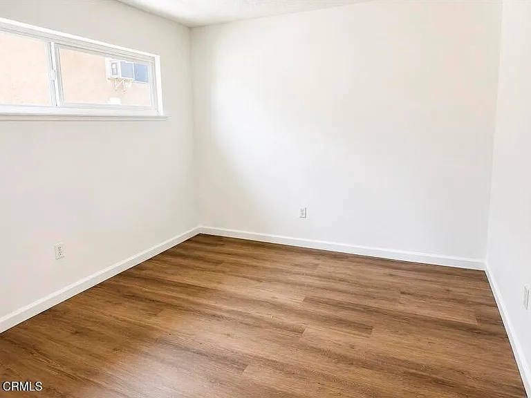 14048 Trumball St — Photo 9