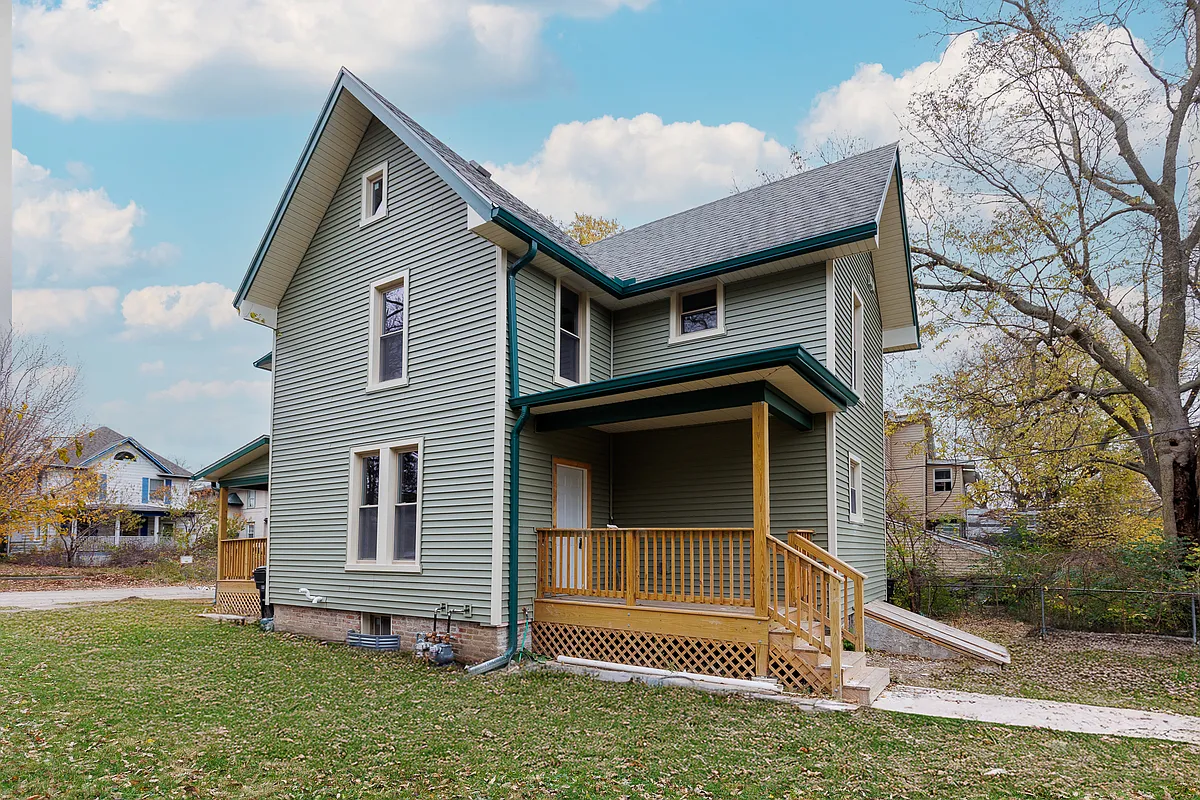Building Photo - 805 E Olive St #1