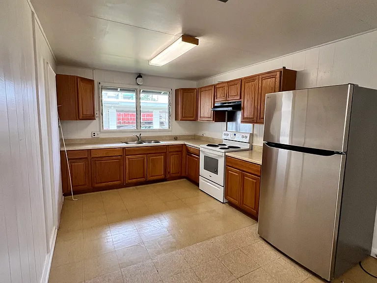 630 Hooiki St — Photo 2