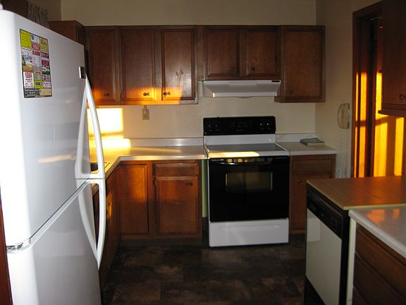 5th image of 530 5th Ave N