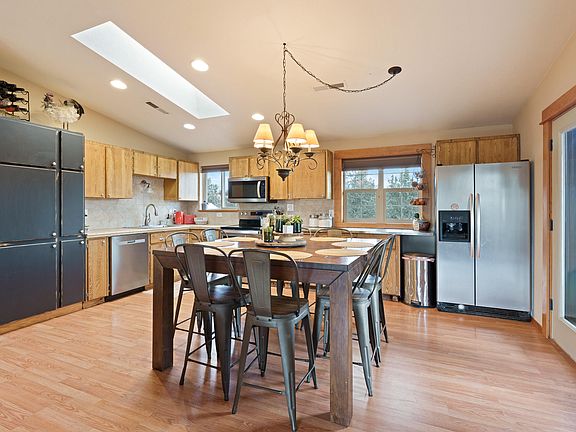 5th image of 5871 SW Badger Rd