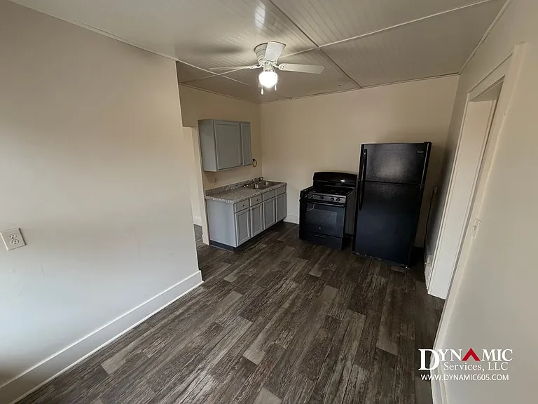 330 N Spring Ave | 4-Plex Downtown Sioux Falls — Photo 11