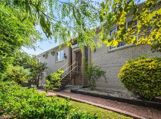 44 Douglas Rd, Staten Island, NY 10304