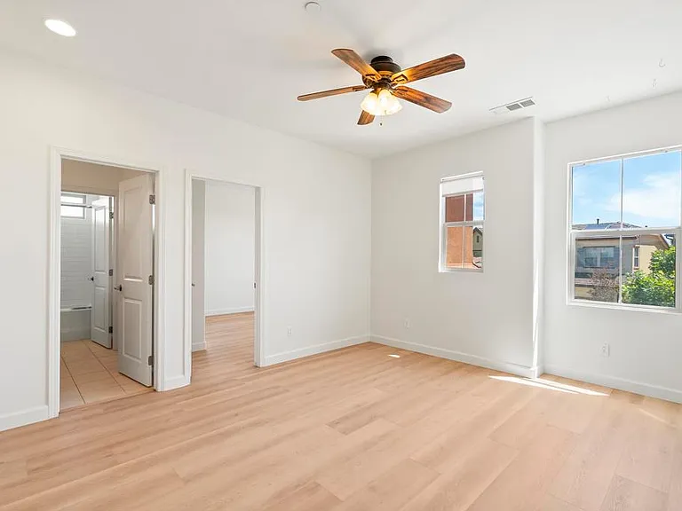 6820 Lopez Canyon Way — Photo 33