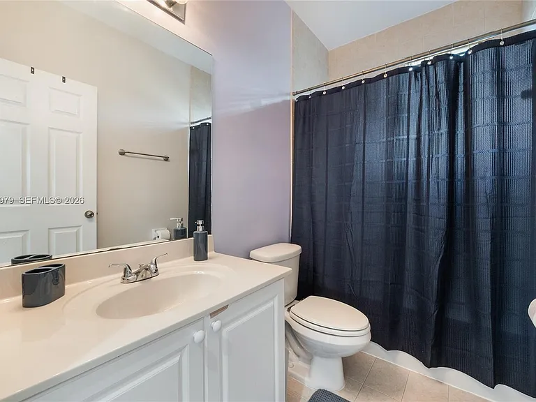 20255 SW 129th Ave — Photo 10