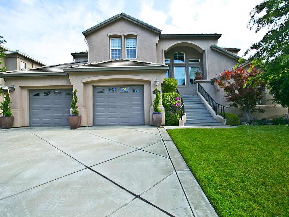 1st image of 6133 Riverbank Cir