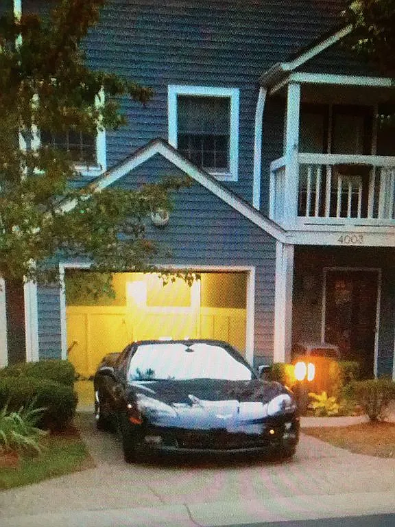 4003 Harrods Landing Dr photo 1
