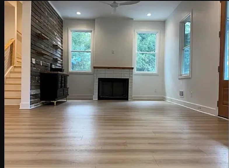 Spacious apartment in house! Male college students — Photo 2