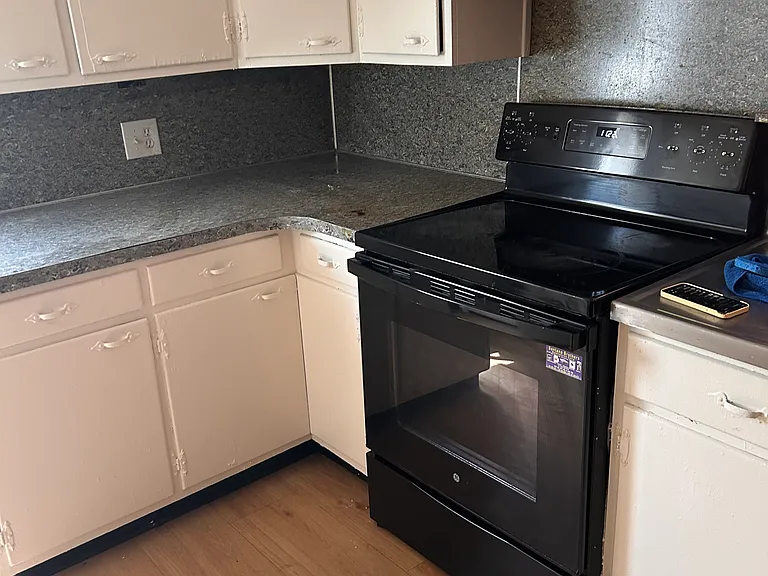 1366 Mineral Spring Rd #1 — Photo 6