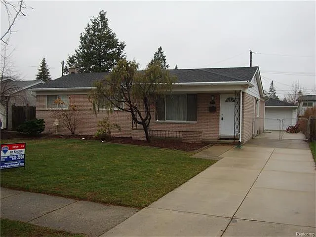 30541 Hayes Rd photo 1