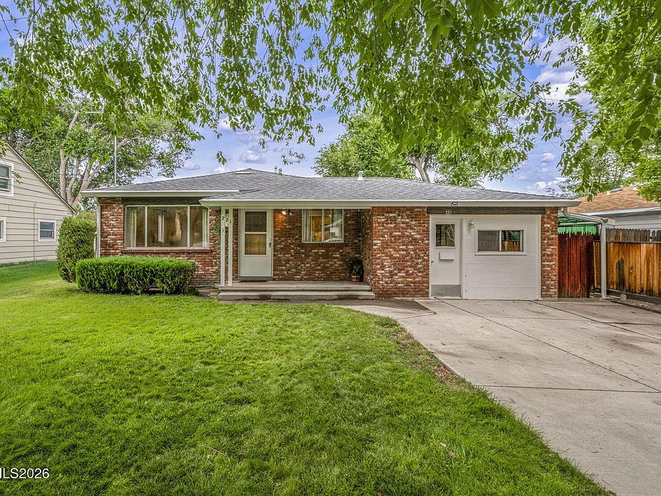1st image of 221 S Iris St