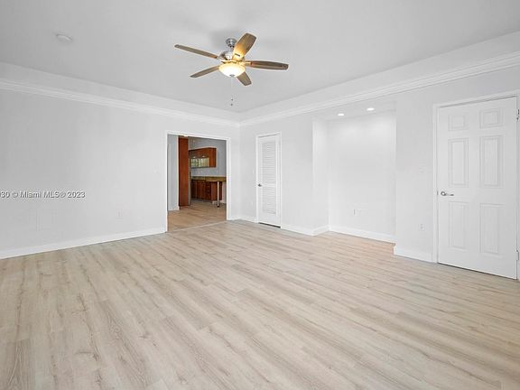 4th image of 2444 Flamingo Pl APT 2A