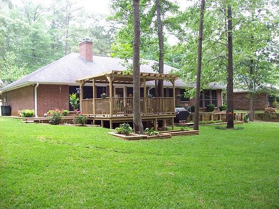2nd image of 1450 Tanglewood Dr W
