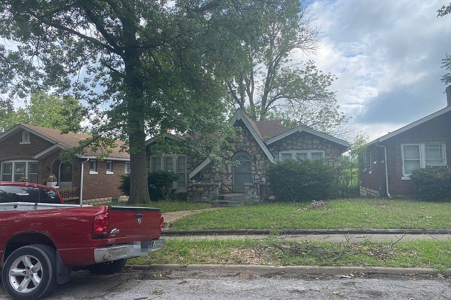 1st image of 6835 Leedale Dr
