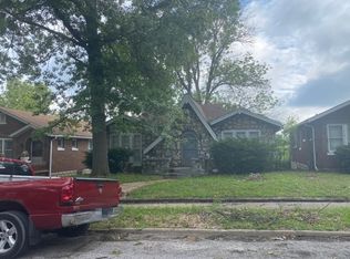 6835 Leedale Dr, Saint Louis, MO 63121