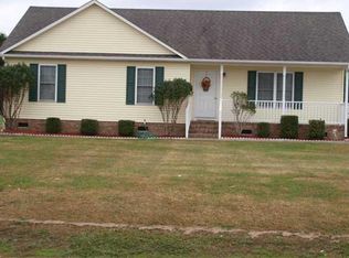 216 Joanna Dr, Elizabeth City, NC 27909