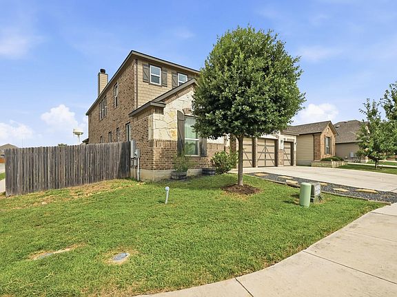 5th image of 231 Maroon Ln