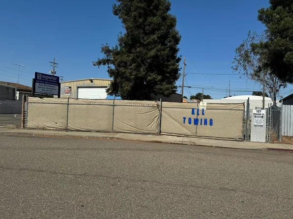 127 Houston Ln, Lodi, CA 95240