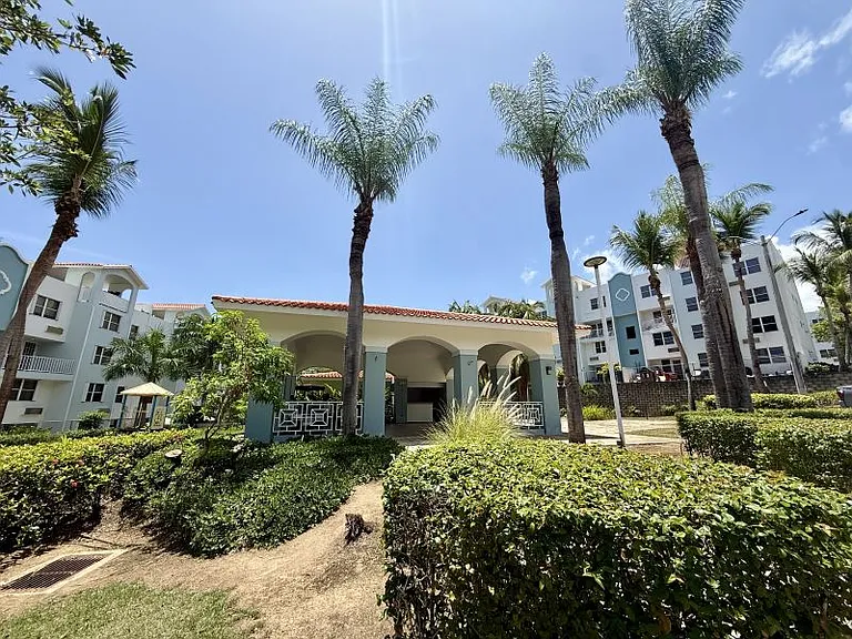 Cond The Residences 10 Apt 10 Calle Boulevard de l — Photo 16