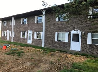 2913 Heckman Rd, Uniontown, OH 44685