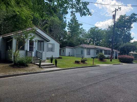 1st image of 1901 Cowan Ave