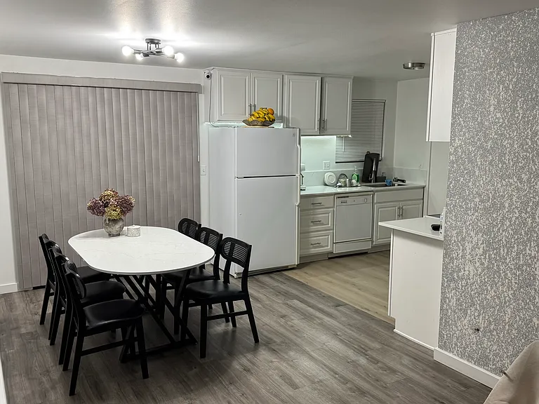 11821 Admiralty Way #1 — Photo 10