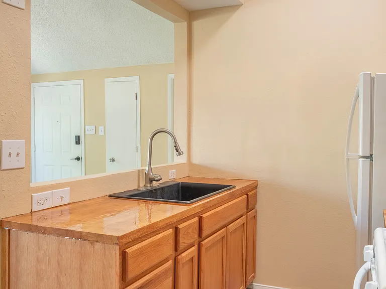 623 Paula Pl — Photo 7
