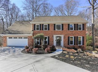 355 Ridge Ct, Roswell, GA 30076