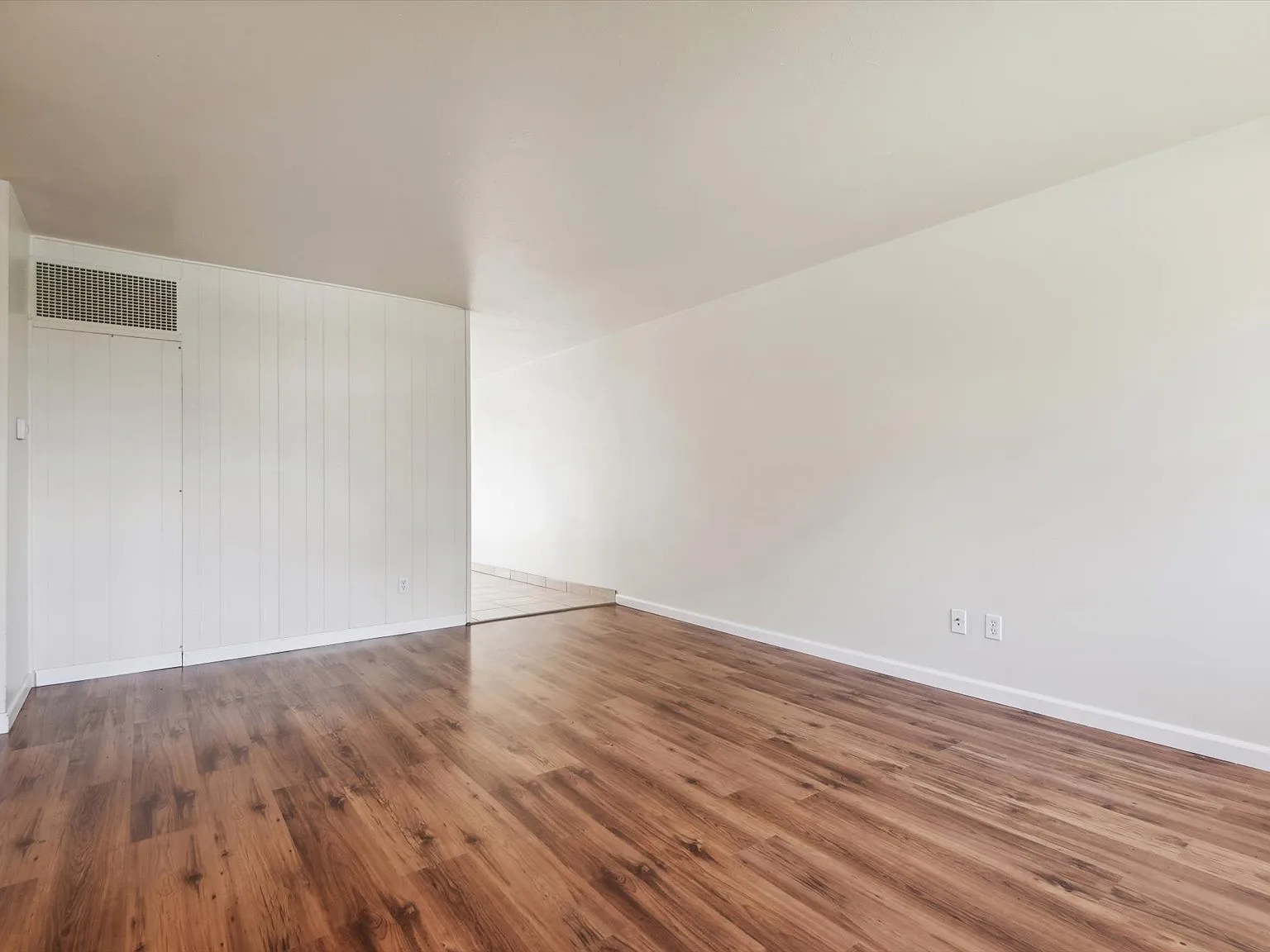 1 bed, 744 sqft, $1,450 — Photo 3