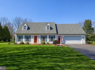 958 Lindsay Ln, Lancaster, PA