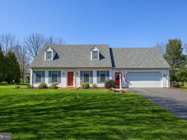 958 Lindsay Ln, Lancaster, PA 17601