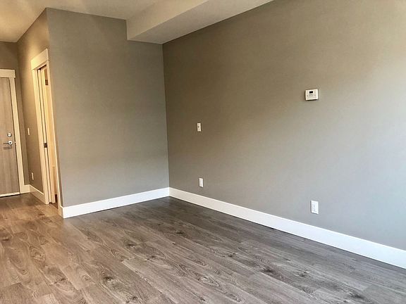 4th image of 925 Leon Ave #516