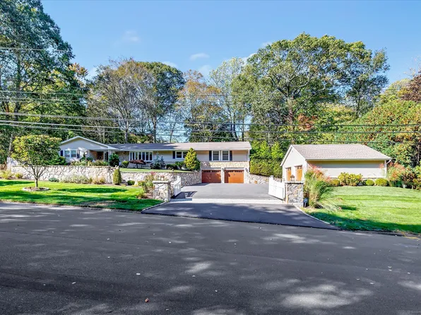 20 Brinsmayd Avenue, Stratford, CT 06614