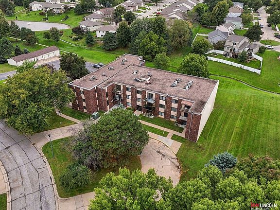 3rd image of 5801 Enterprise Dr APT C4