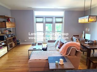 2007 W Belmont Ave #P-3, Chicago, IL 60618