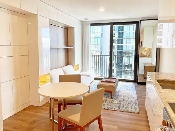 987 Queen St #2908, Honolulu, HI 96814