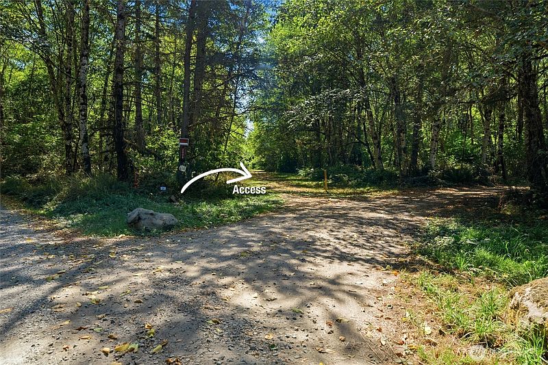 2nd image of 2041 E Rasor Rd