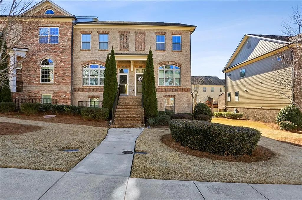 3 bed, 3.5 bath, 1840 sqft, $2,975 — Photo 1