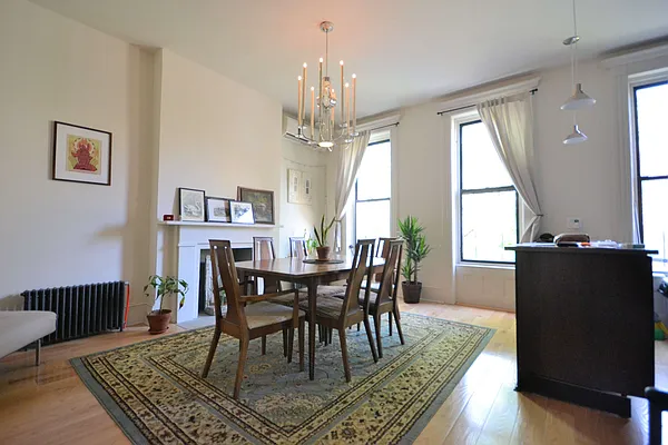 Rented by Bold New York | media 22