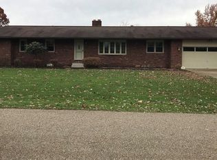 3148 Baltzley Ave SE, New Philadelphia, OH 44663