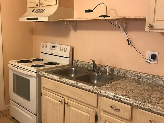 4th image of 1024 Grant Ave