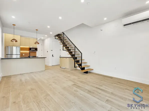 1698 Pacific St, Brooklyn, NY