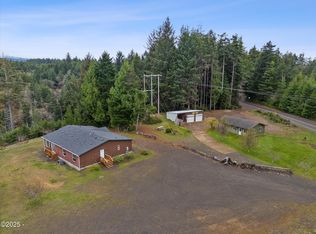 135 SW Wakonda Beach Rd, Waldport, OR 97394