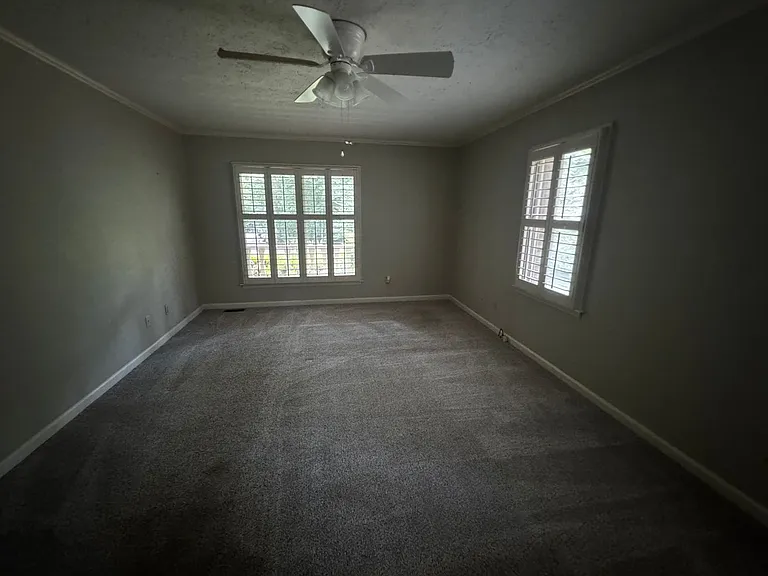 1407 June Rd — Photo 34