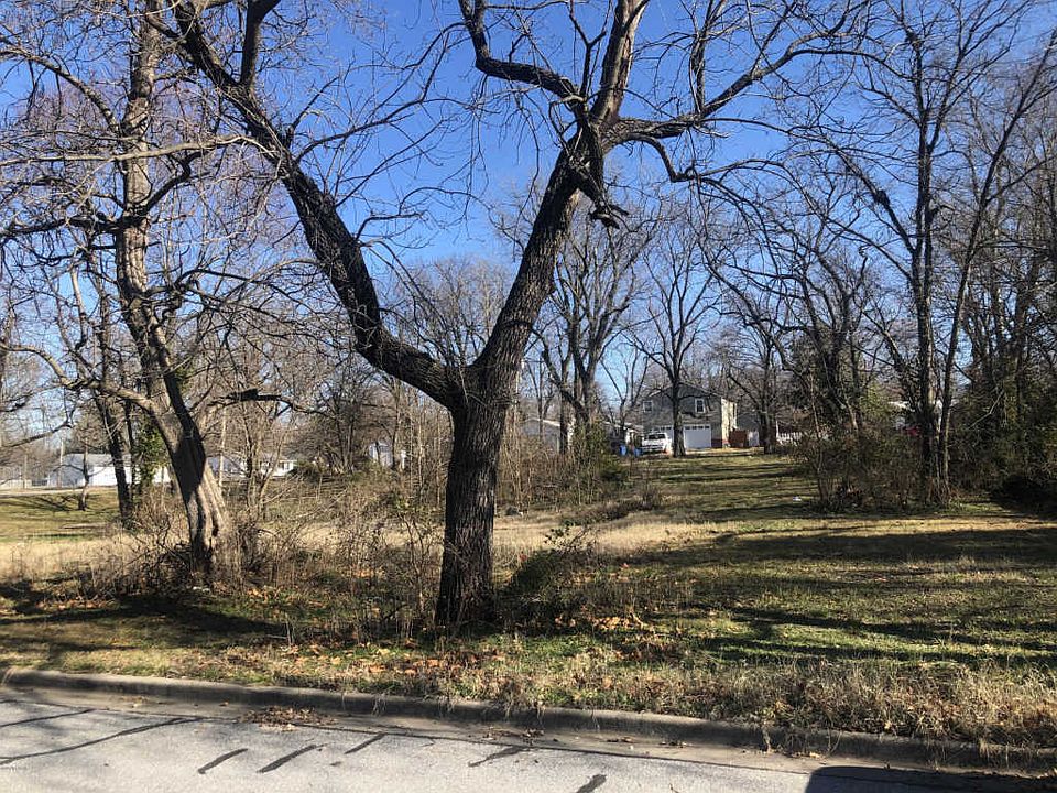 2nd image of 317 N Picher Ave