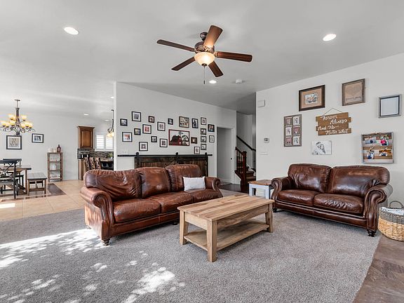 3rd image of 13101 Roylance Dr