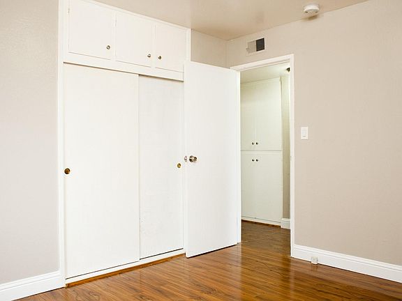 4th image of 2166 E 27th St APT 7
