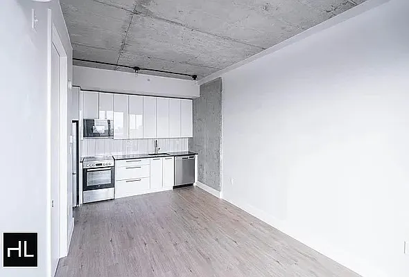 815 Flatbush Ave #Penthouse 22 — Photo 6