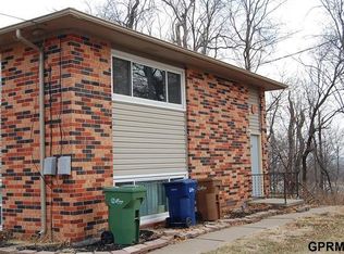 412 E 22nd Ave, Bellevue, NE 68005