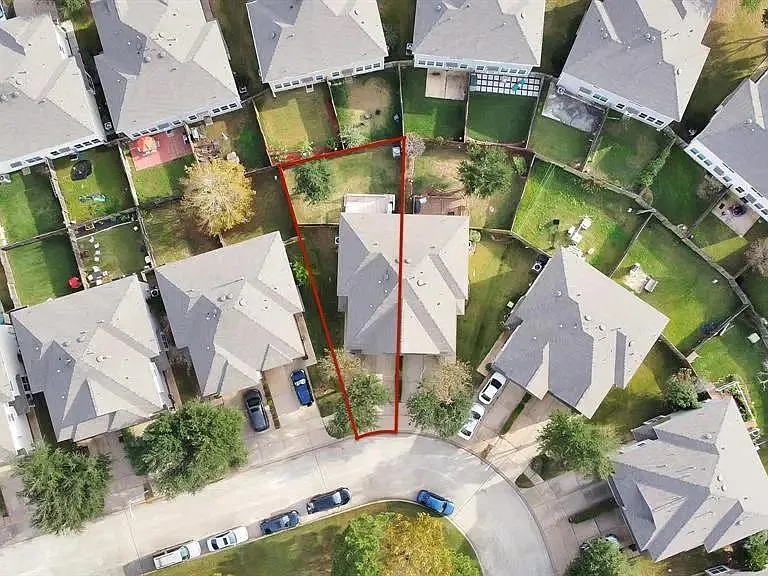25247 Bentley Glen Ln — Photo 17